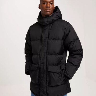 Vaatteet Levi’s  | Laurel Mid Puffer Jet Black